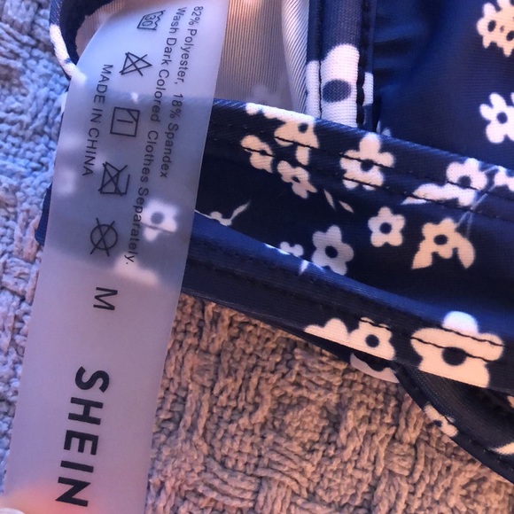 shein swim top 🌞 - Picture 4 of 4